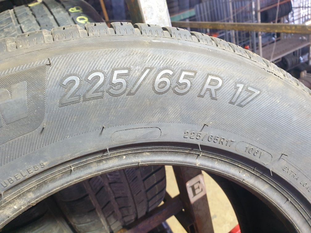 225/65R16 106V Michelin CroosClimate Suv         Z222/70C