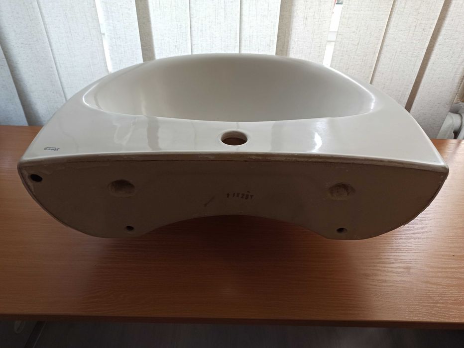 Umywalka wisząca Roca 56cmx45cm - super-cena !!!