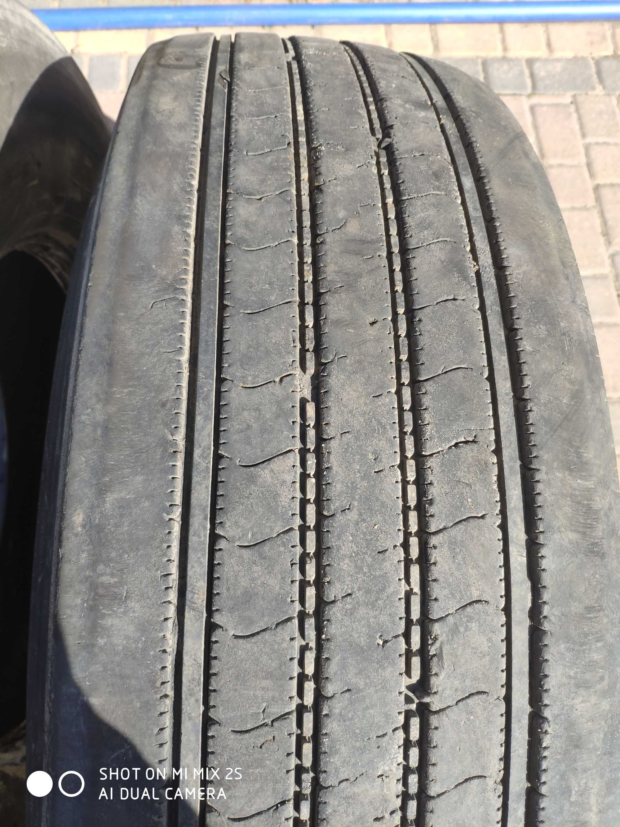 Opona Opony 315/80R22,5 Bridgestone R249 przody prowadzące para kompl