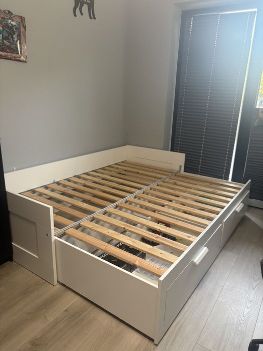 Łóżko Brimnes Ikea podwójne z materacem