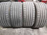 235/35R19 Cztery używane opony letnie Bridgestone