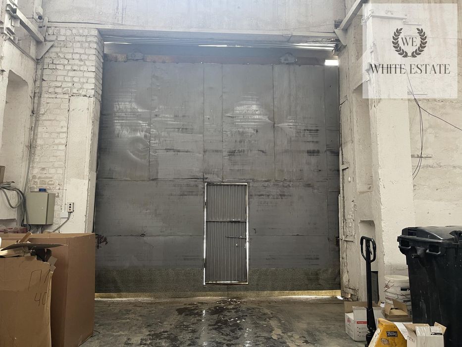 Склад з промисловою підлогою