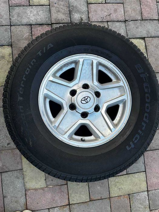 BFGoodrich urban terrain T/A комплект с литыми дисками Toyota