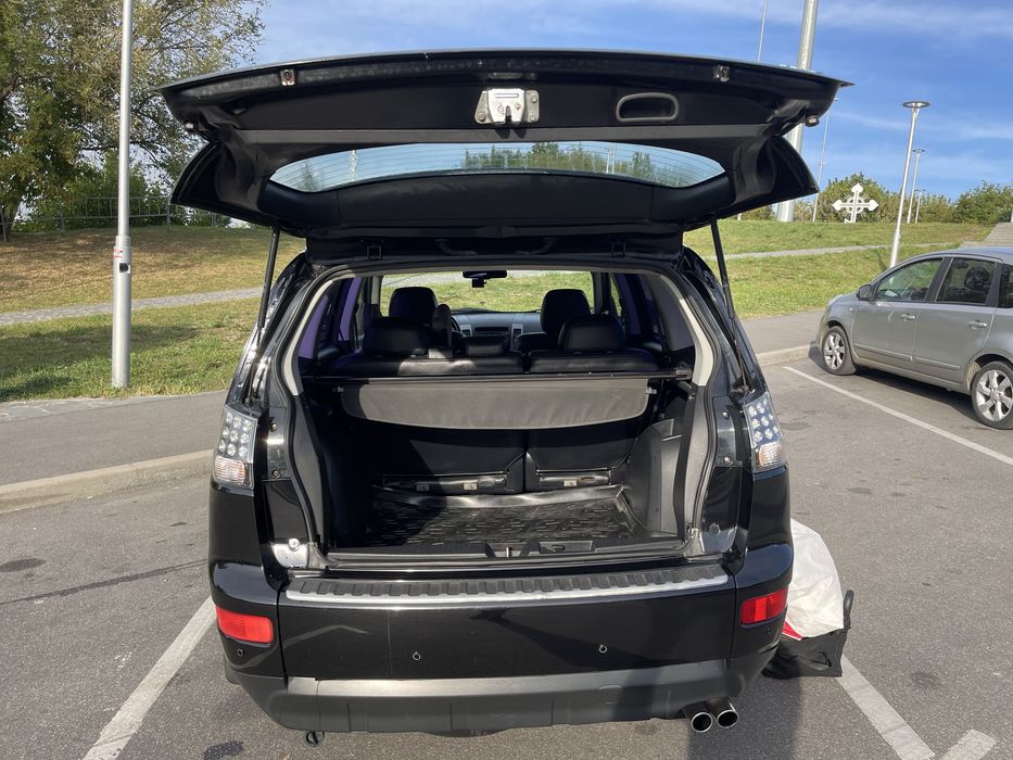 Mitsubishi outlander