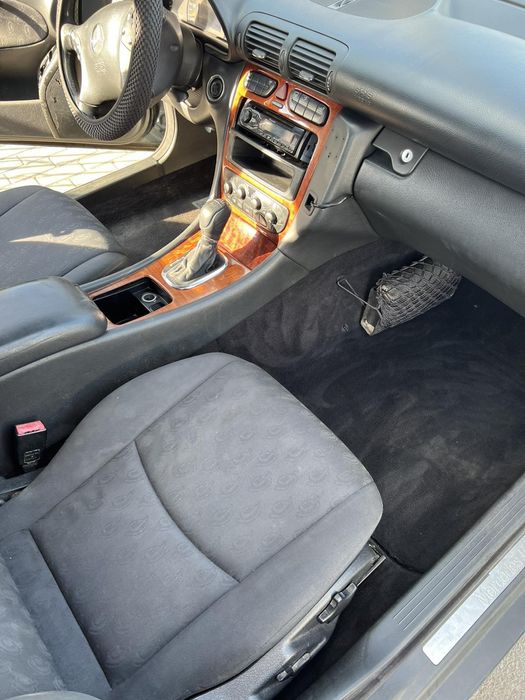 Mersedes Benz c класу