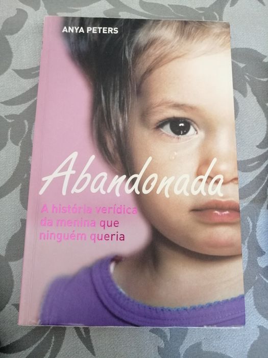 Livro Abanfonada