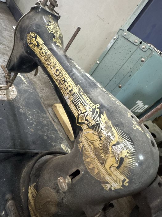 Швейная машинка Singer Sphinx