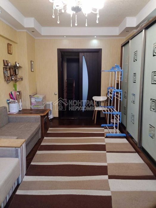 Продається велика 4К квартира у СТАЛІНЦІ парк Артема