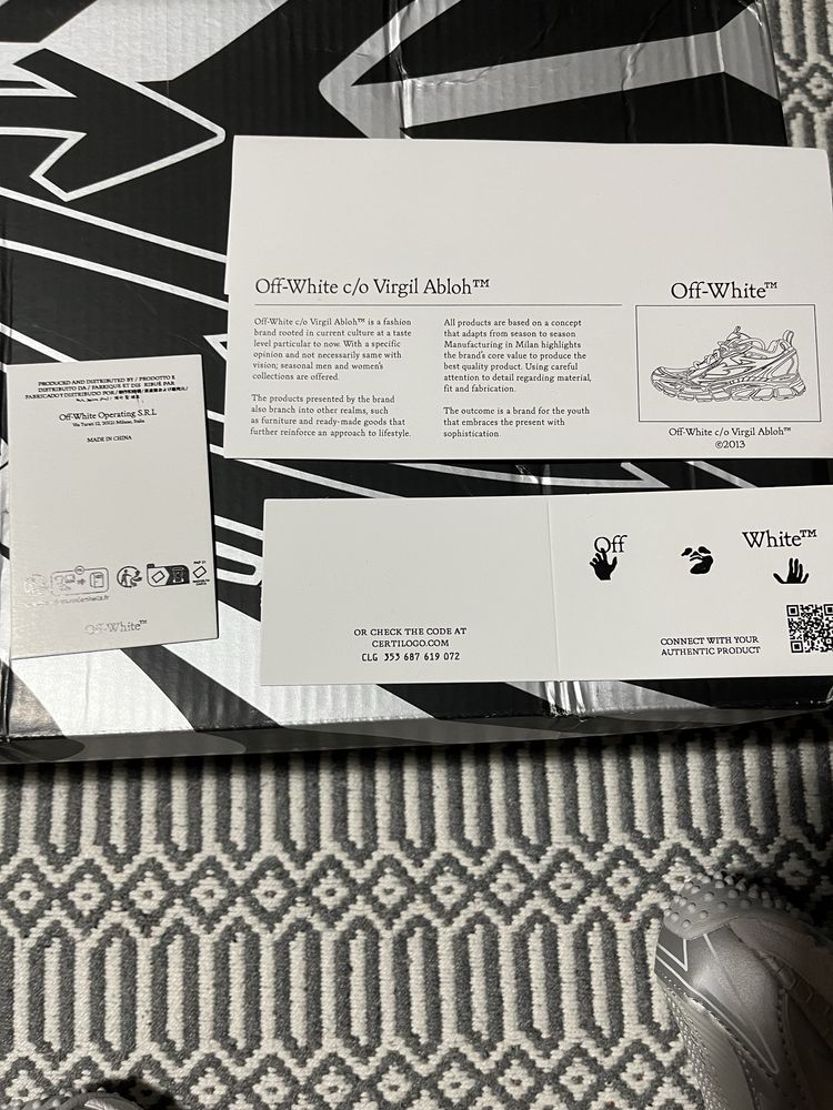 Кросівки off white be right back