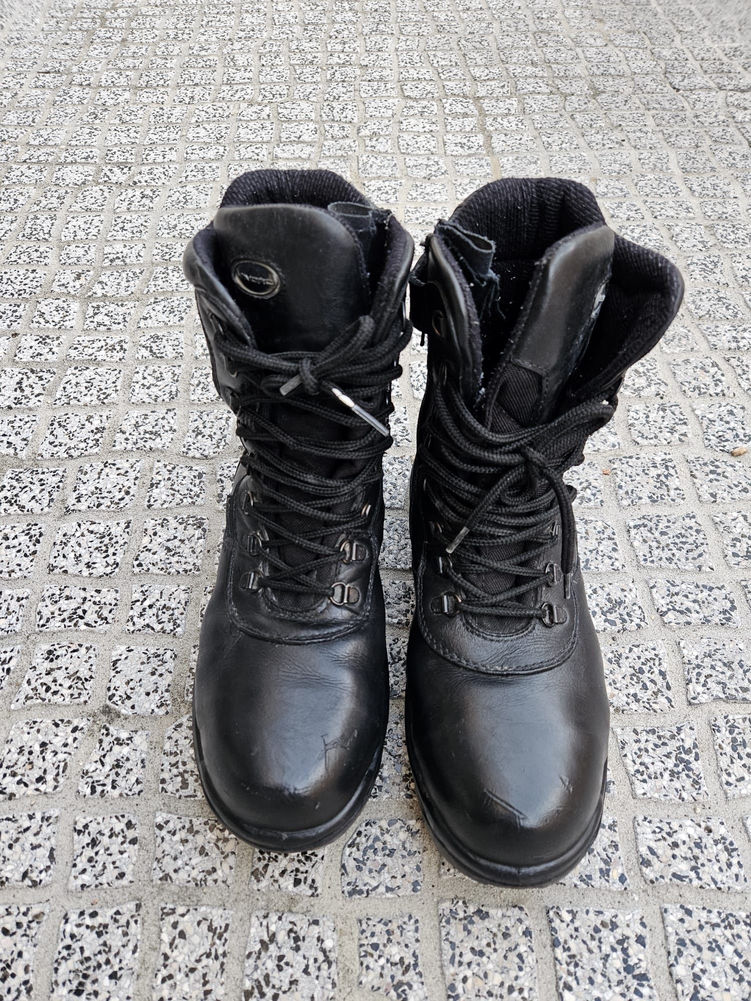 Botas militares 43  BOM ESTADO Colégio Militar