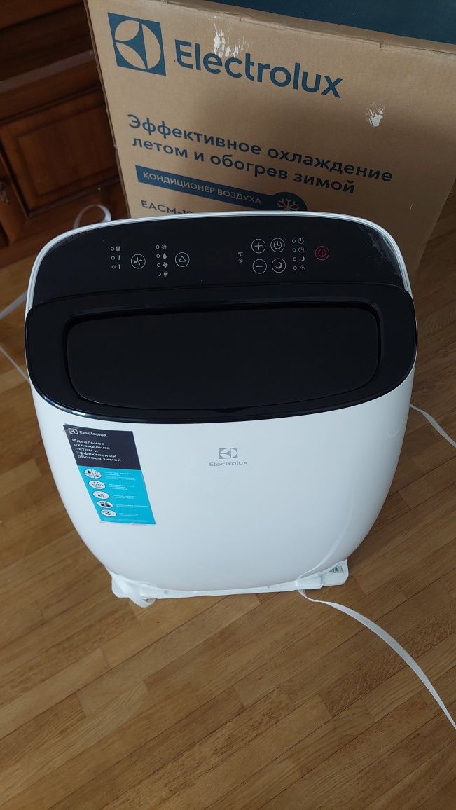 Кондиціонер electrolux eacm-10 hr/n3