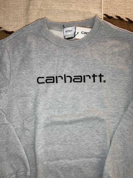 Carhartt Sweatshirt Cinzenta (Tamanho M) - nova