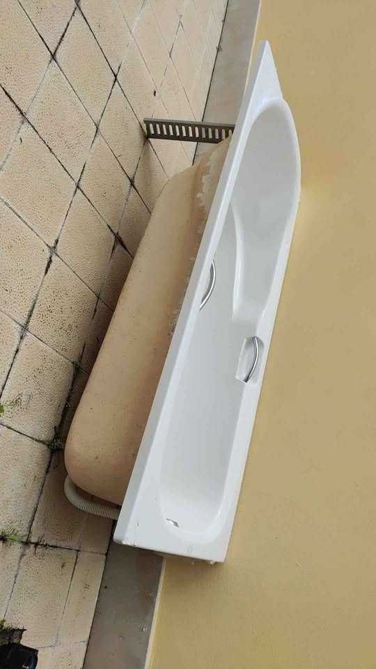 Banheira em bom estado