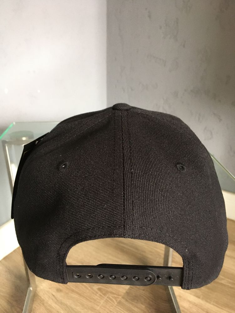 Czapka z daszkiem snapback Yupoong Whiskey Union nowa !
