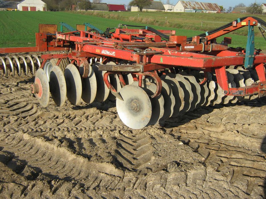 Talerzówka ciężka Kverneland (Silo wolf)