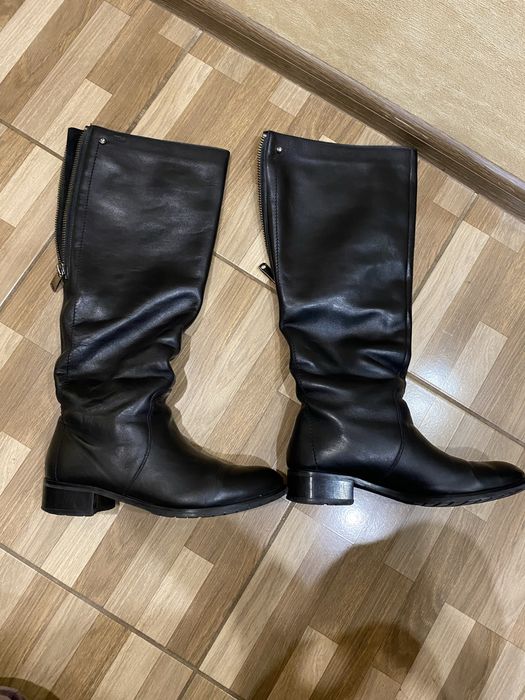 Продам зимние сапоги (кожа) Viko