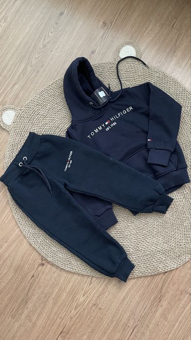 Спортивний костюм для хлопчика Tommy Hilfiger на флісі 98-104 Турція