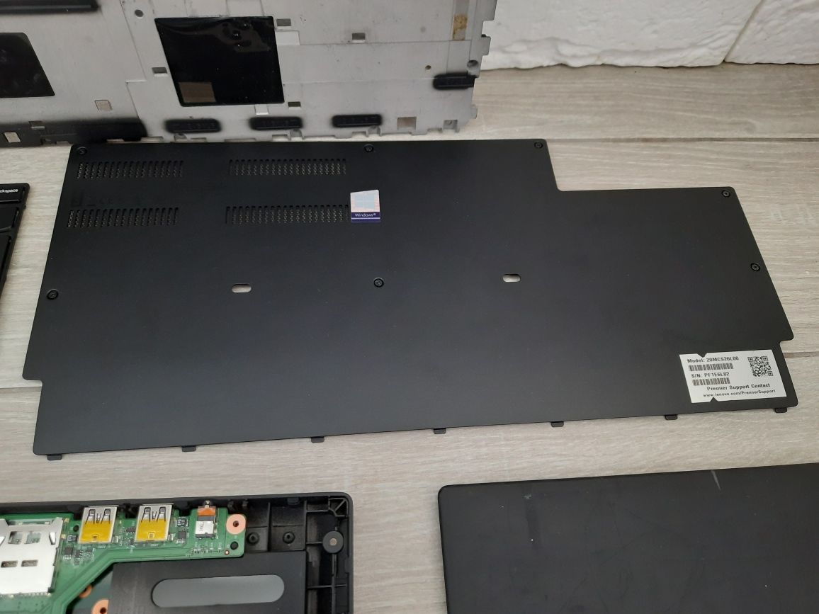 Lenovo ThinkPad P72/P73 запчастини, розборка