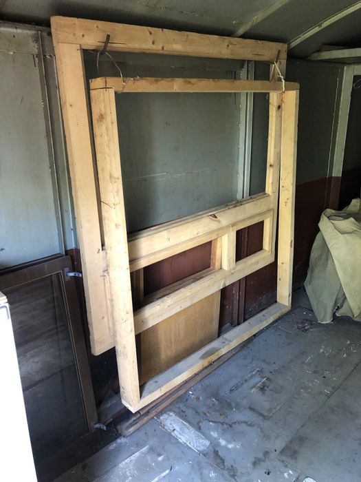 Рамы оконные из дерева новые