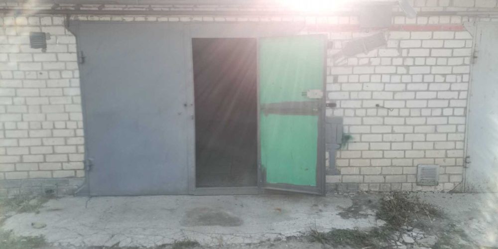 Сдам гараж для легкового авто. Свободен с 8 или с 20.10. ЗВОНИТЬ