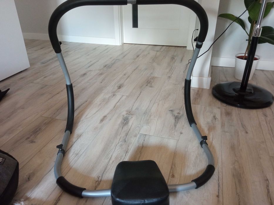 Kołyska do ćwiczenia brzucha