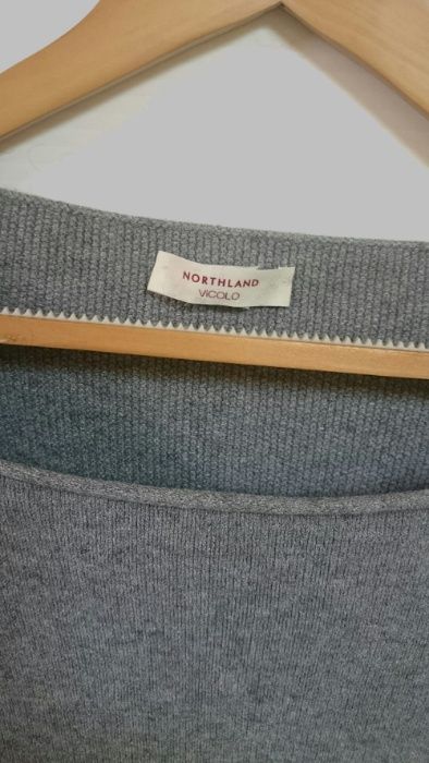 Włoski sweter z bufiastym rękawem