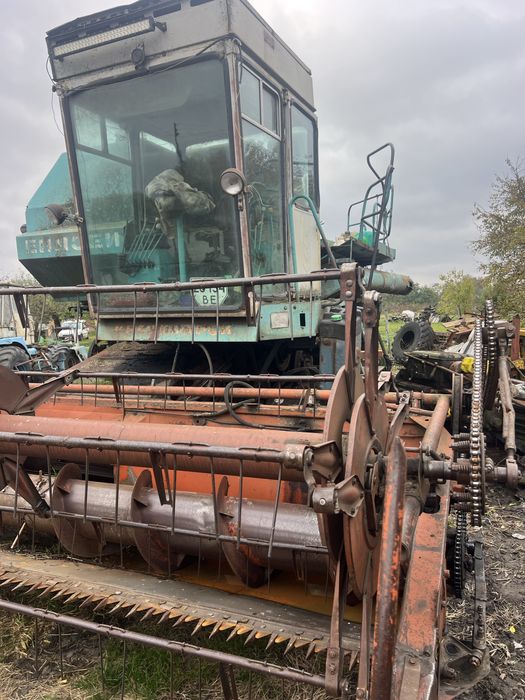 Продам комбаїн інісеє