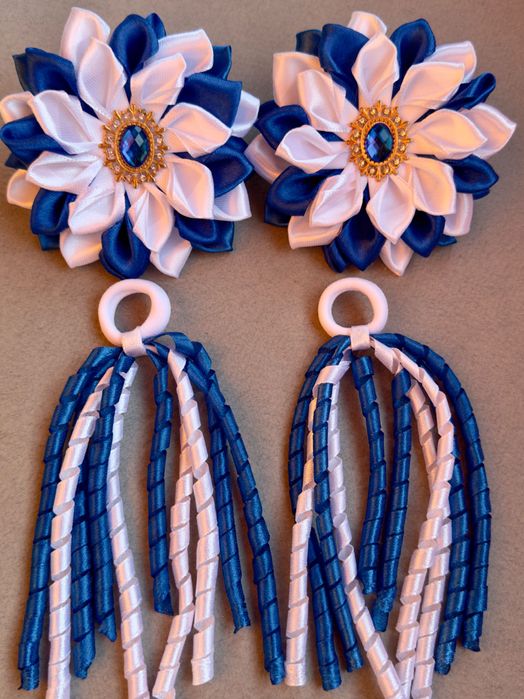 Святкові бантики. Святкові білі банти. Бантики для волос