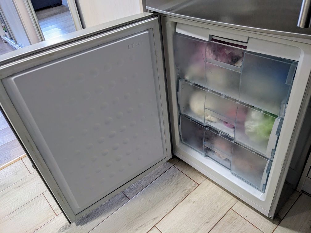 Холодильник А+/Amica FK326/двокамерний/185см/Німеччина
