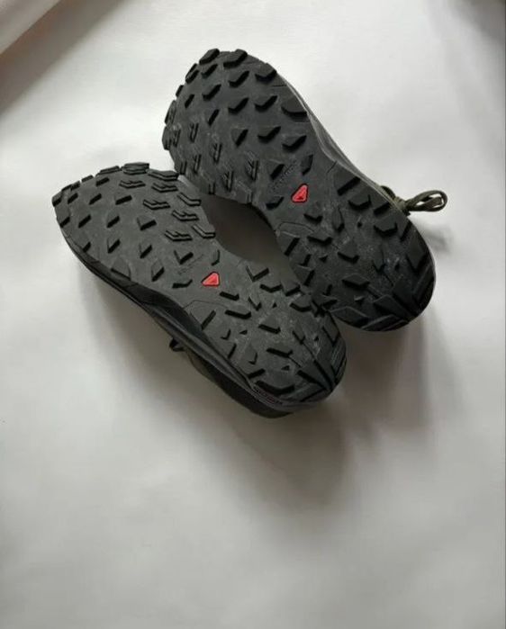 Трекинговые кроссовки Salomon Gore-Tex