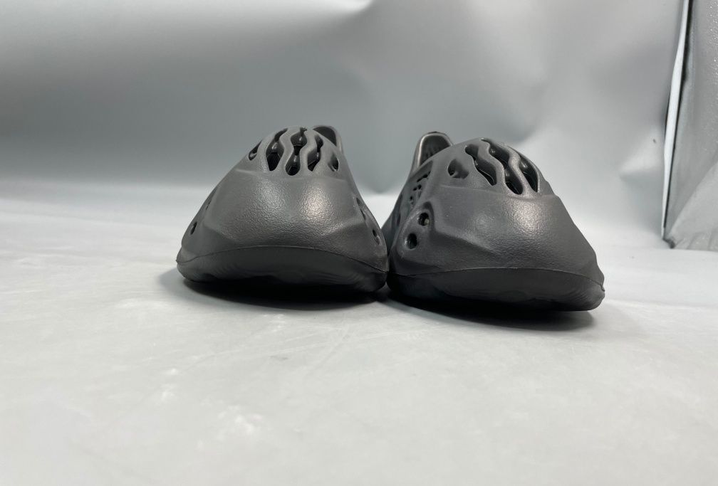 Yezzy Foam Runner
