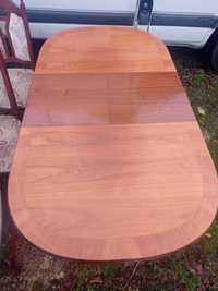 Stół drewniany salonowy owalny