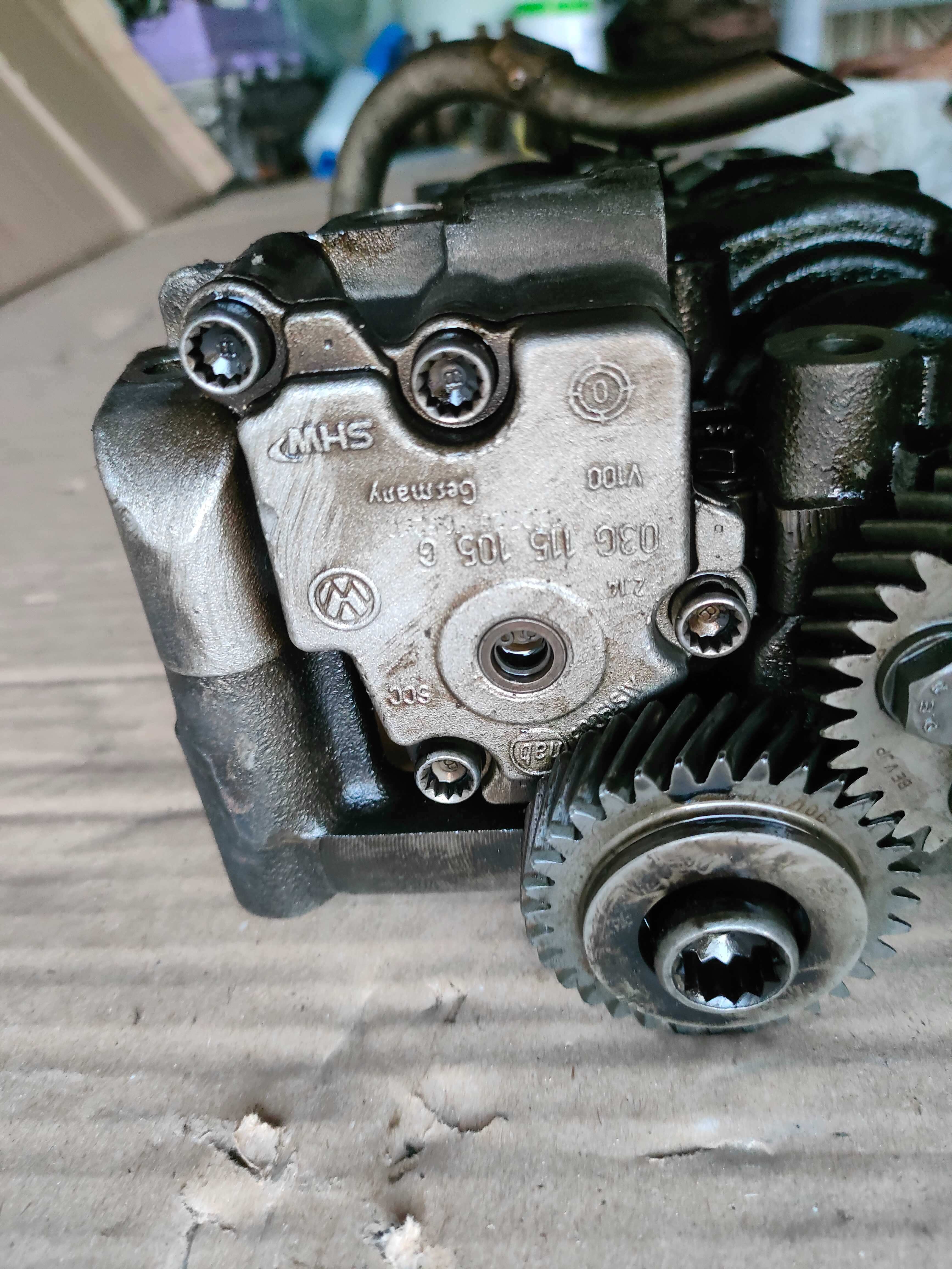 Pompa oleju 2.0 tdi,cr CBA