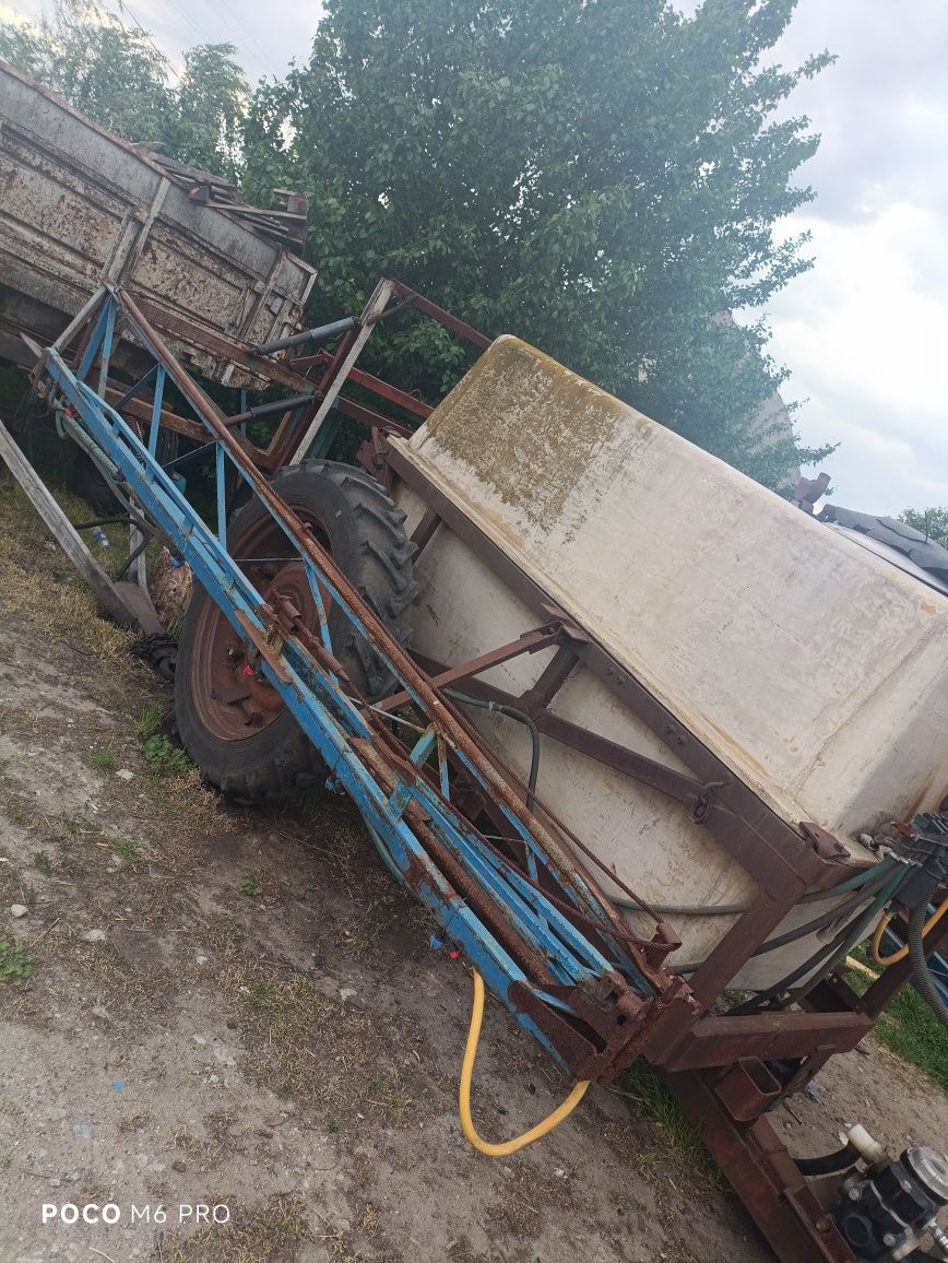 Продам Опрыскиватель