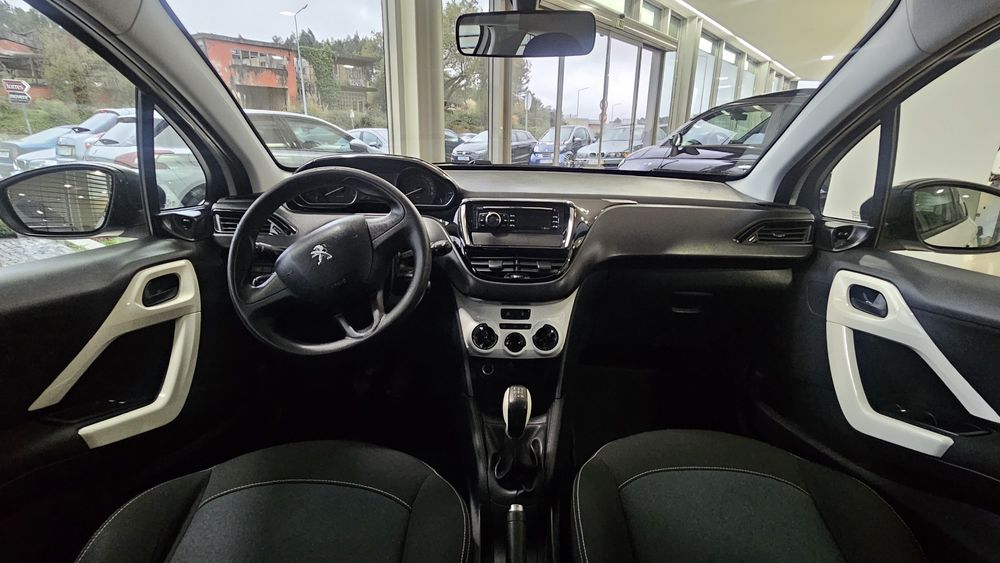 Peugeot 208 1.2  2017