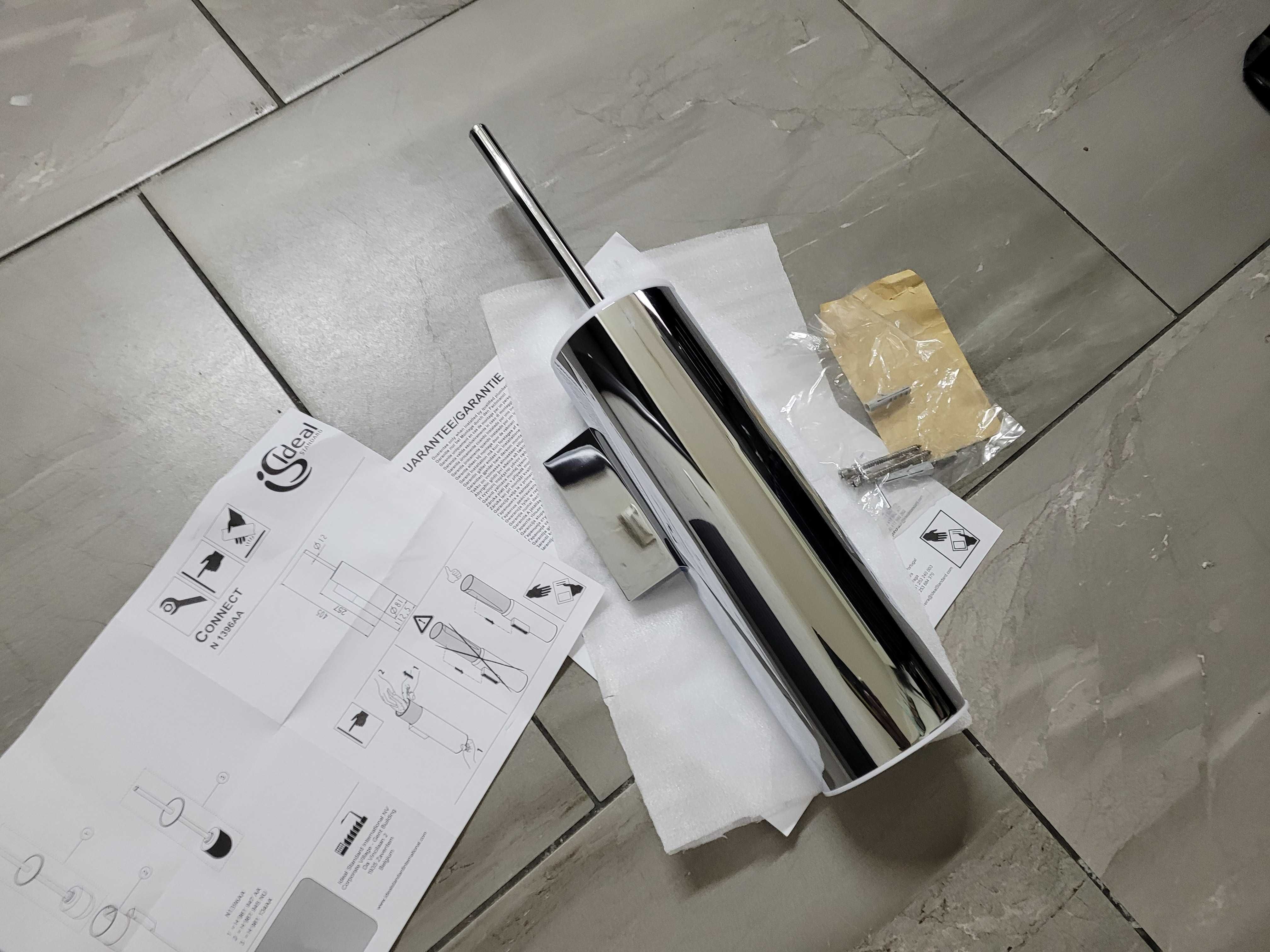 Ideal Standard N1396AAConnect Szczotka z uchwytem ściennym