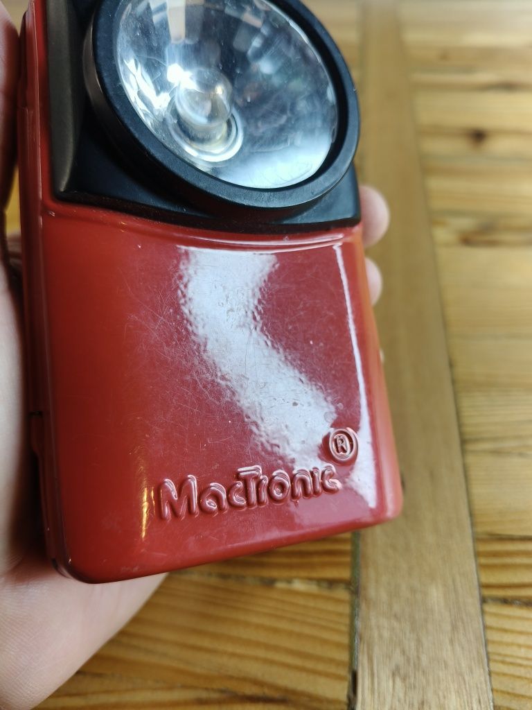 Stara latarka mactronic PRL 74