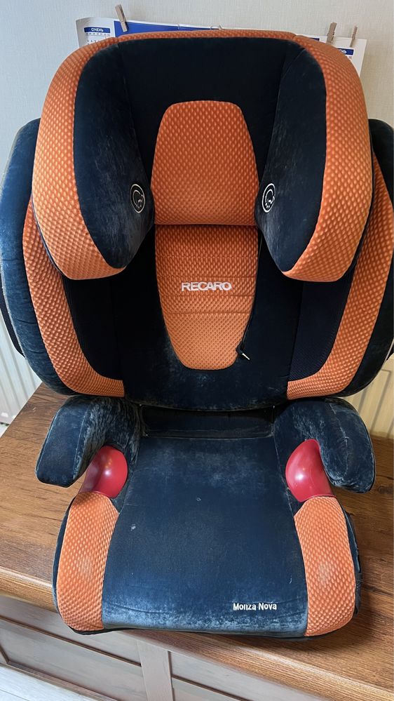 Автокрісло Recaro Monza Nova