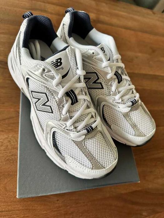 Buty meskie Mokasyny New_Balance_530_White_Silver_Navy R.37.5