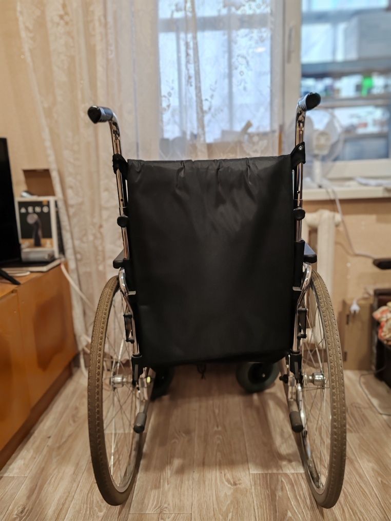 Коляска для інвалідів