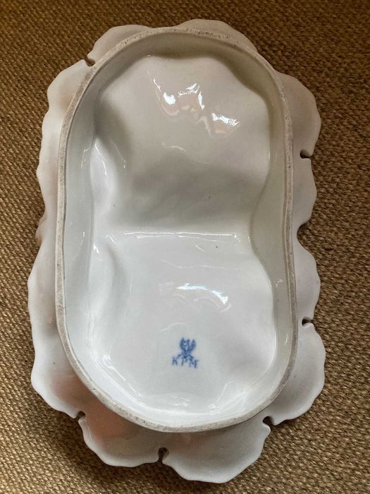 Patera z białej porcelany-kabaret  KPM Krister połowa XIX wieku