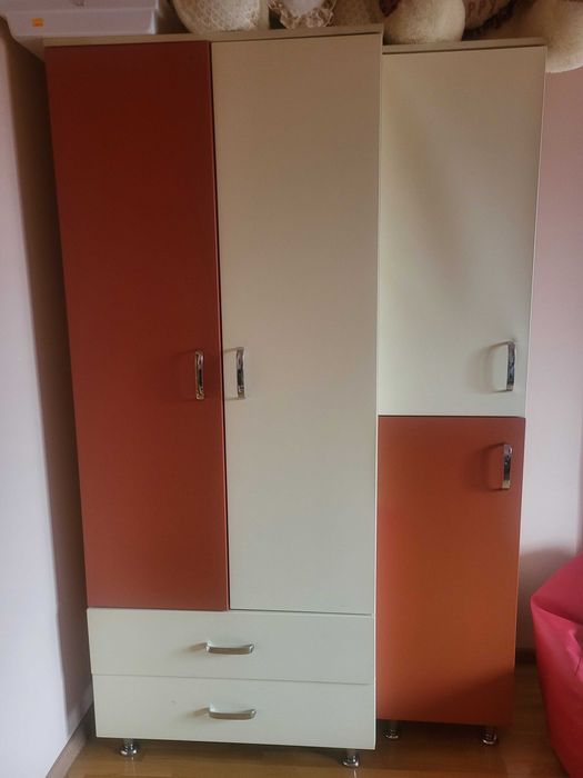 Дитяча кімната для дівчинки