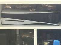 Playstation 5 com dois comandos