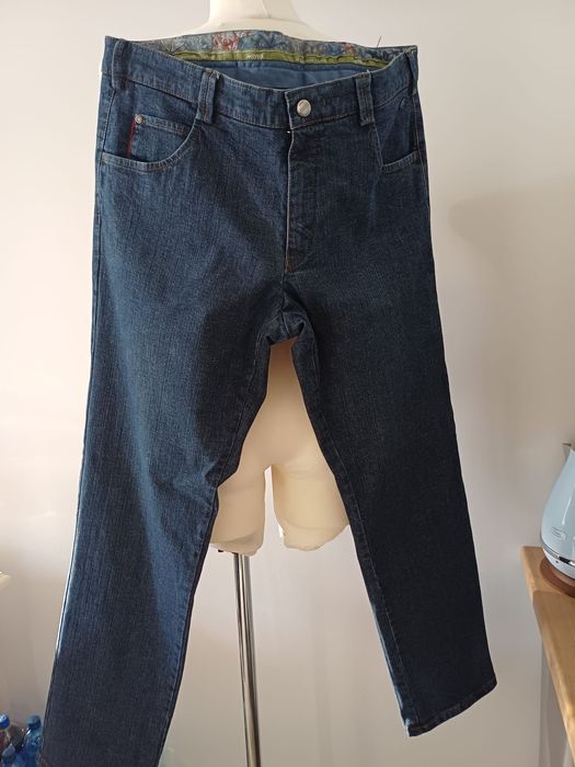 Męskie spodnie granatowy jeans Meyer rozm L.