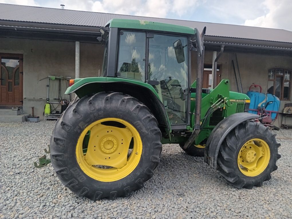 Трактор John deere 6300