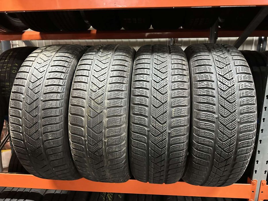 Шини Резина Зима 215/60 R16 95H Pirelli Sottozero 3 Winter Seal