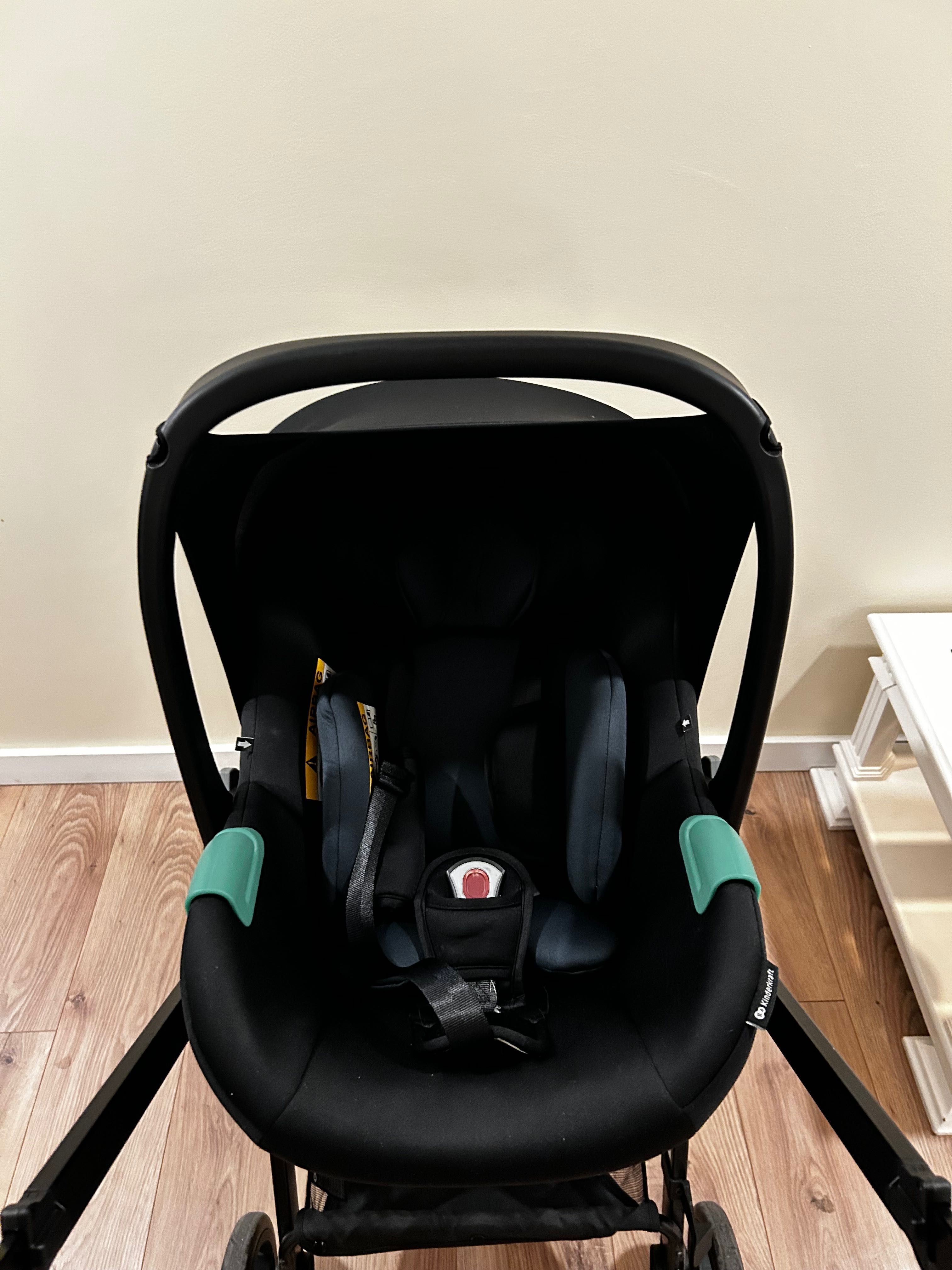 Carrinho de bebê multifuncional, 3 em 1 KINDERKRAFT Newly + mink pro.
