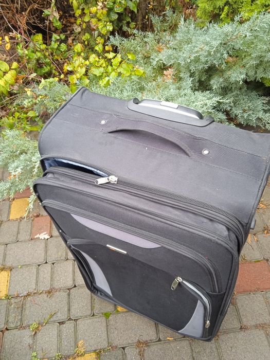 Чемодан большой 72*48*35 б у