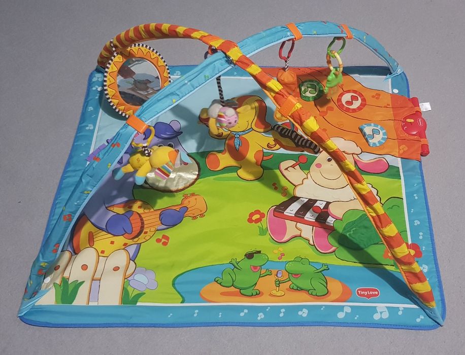 Mata edukacyjna grająca dla niemowląt