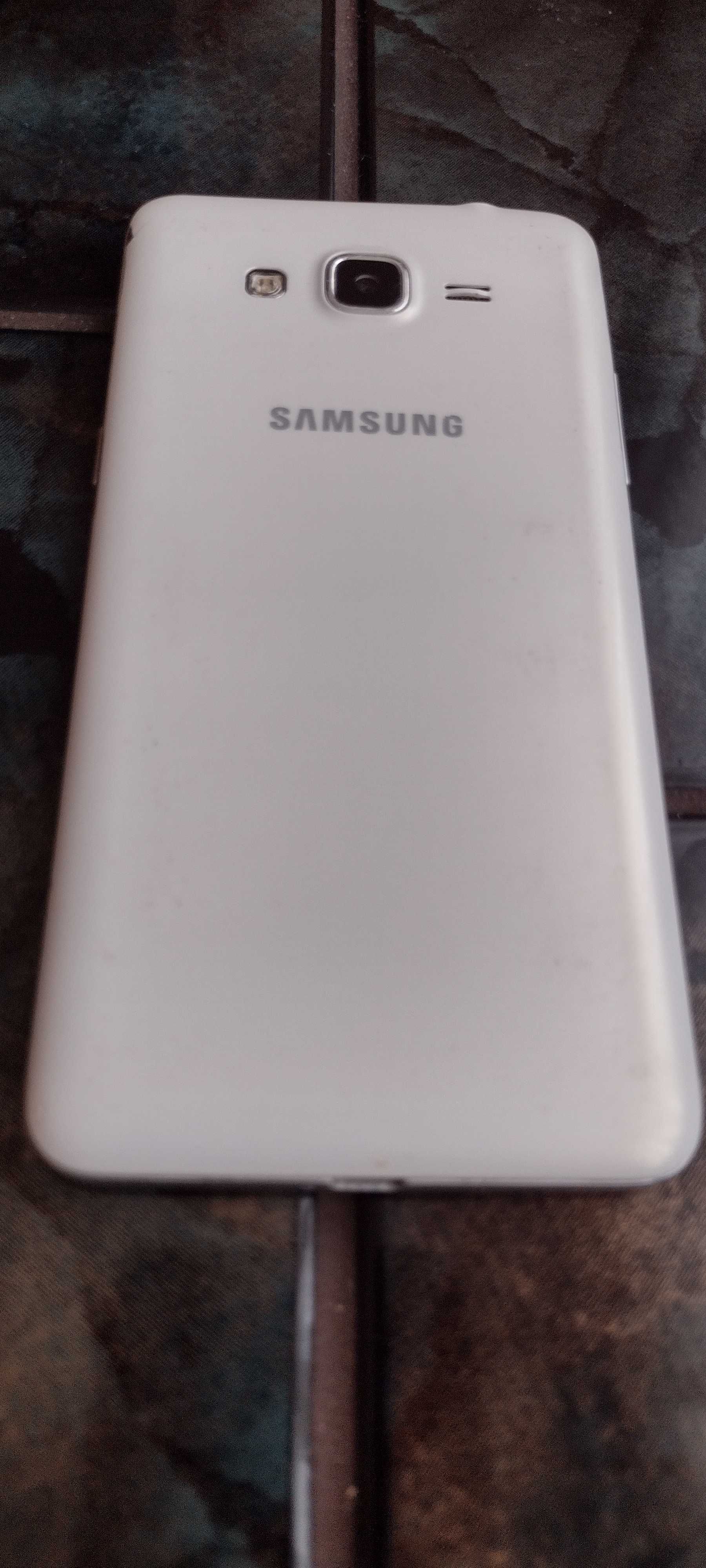 Smartfon Samsung Galaxy Grand Prime model SM-G530FZ